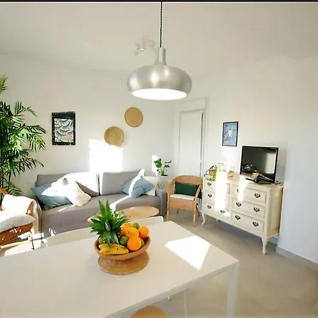 Apartamento Tranquilo Atardeder. Espéctaculares Vistas Garaje Y Wifi. *